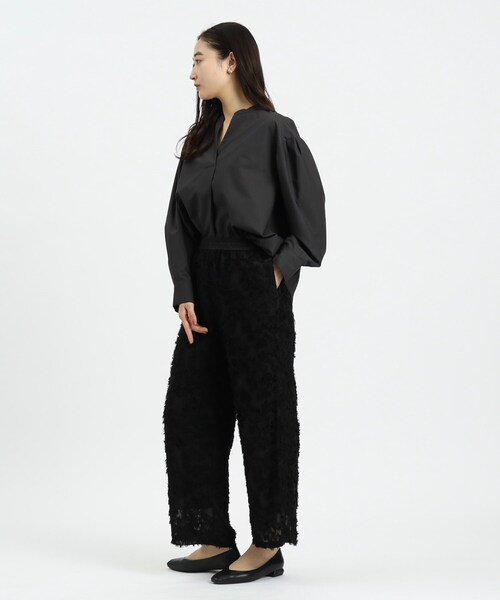 OPAQUE.CLIP(オペークドットクリップ)の「◆フラワージャカードイージーパンツ【洗濯機洗い可】(その他パンツ・レディース・オレンジ/ブラック・42/40/36/38)」の4枚目の写真