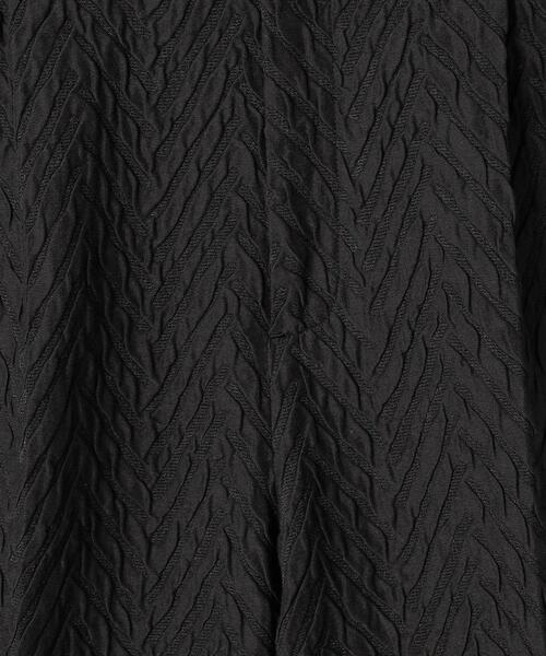 ヘリンボーンジャカード タックテーパード パンツ　オフホワイト BEAUTY&YOUTH UNITED ARROWS（ビューティーアンドユース