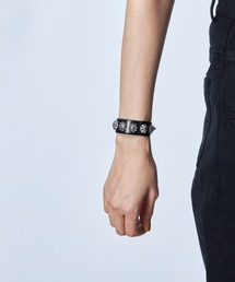 TOGA PULLA バングル 青 WOMEN - ACCESSORIES – TOGA ONLINE STORE