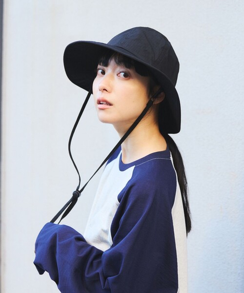 SUBLIME(サブライム)の「SUBLIME × FREAK'S STORE/サブライム × フリークスストア 別注 SAFARI METRO HAT / サファリ メトロ ハット(ハット・レディース・ブラック/ブルー/ベージュ・ONE SIZE)」の2枚目の写真