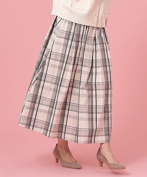 DRESKIP（ドレスキップ）の「◆女性らしいボリューム感 ギャザースカート（スカート・レディース・ブラック/ライトオレンジ系/ホワイト系4・04/03/02）」の4枚目の写真
