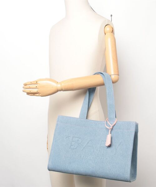BAPY BY A BATHING APE（ベイピーバイアベイシングエイプ）の「BAPYOGO EMBOSSED DENIM TOTE BAG（トートバッグ・レディース・ブルー系その他・FREE）」の12枚目の写真