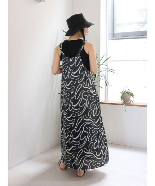 Ungrid（アングリッド）の「バイカラーフラットサンダル（サンダル・レディース・アイボリー/ブラック・S/M/L）」の3枚目の写真