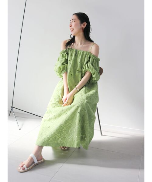 Ungrid（アングリッド）の「バイカラーフラットサンダル（サンダル・レディース・アイボリー/ブラック・S/M/L）」の7枚目の写真