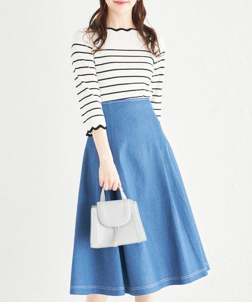 tocco closet(トッコ クローゼット)の「ステッチ入りデニムフレアスカート(スカート・レディース・ブルー/ブラック・M)」の8枚目の写真