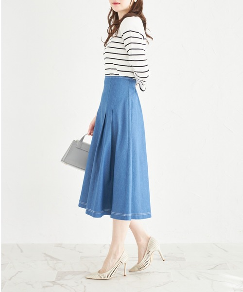tocco closet(トッコ クローゼット)の「ステッチ入りデニムフレアスカート(スカート・レディース・ブルー/ブラック・M)」の10枚目の写真
