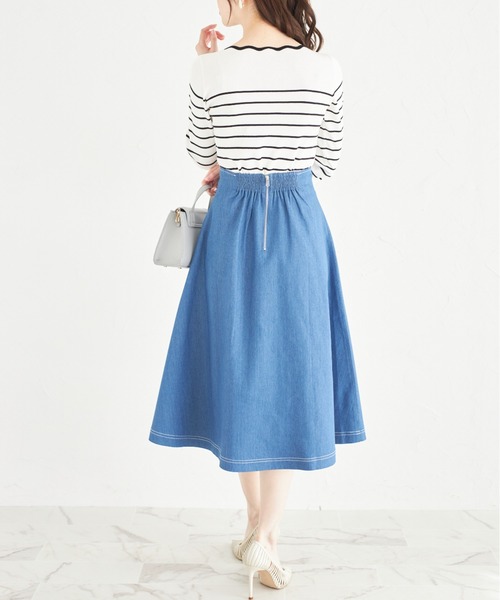 tocco closet(トッコ クローゼット)の「ステッチ入りデニムフレアスカート(スカート・レディース・ブルー/ブラック・M)」の11枚目の写真