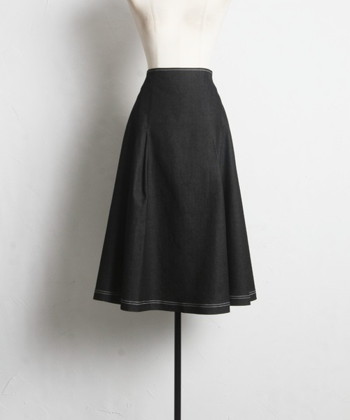 tocco closet(トッコ クローゼット)の「ステッチ入りデニムフレアスカート(スカート・レディース・ブルー/ブラック・M)」の13枚目の写真