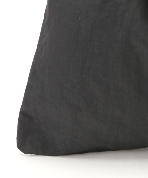 OUTDOOR PRODUCTS Usual Things（アウトドアプロダクツユージュアルシングス）の「EVERYDAY BAG SMALL（ハンドバッグ・レディース・ネイビー/パープル/ホワイト/グリーン/ブラック・FREE）」の7枚目の写真