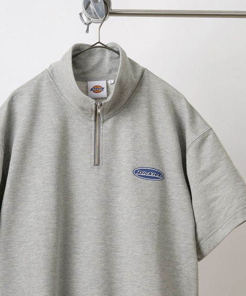 Dickies(ディッキーズ)の「【0】【Dickies/ディッキーズ】半袖ハーフジップ スウェット オーバルロゴ刺繍&ピスネーム ワンポイントカットソー /ビッグシルエット(スウェット・メンズ・ネイビー/ブラック/グレー/オートミール・L/M)」の1枚目の写真