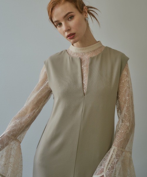 ベルスリーブスリットドレス / bell sleeve slit dress（ドレス