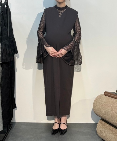 ベルスリーブスリットドレス / bell sleeve slit dress（ドレス