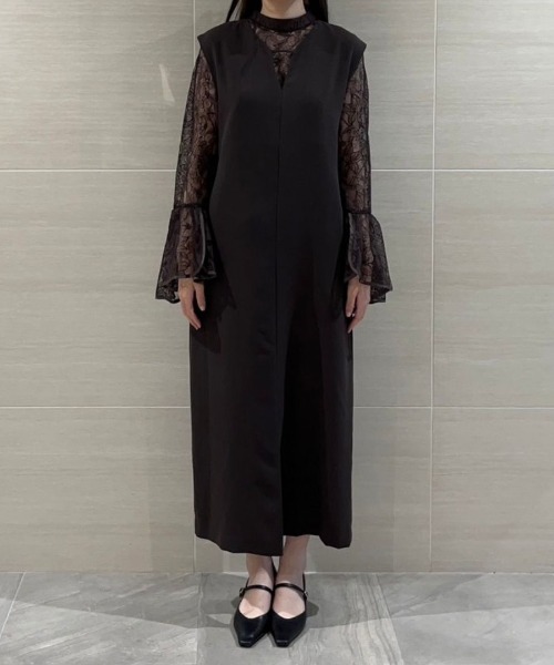 ベルスリーブスリットドレス / bell sleeve slit dress（ドレス