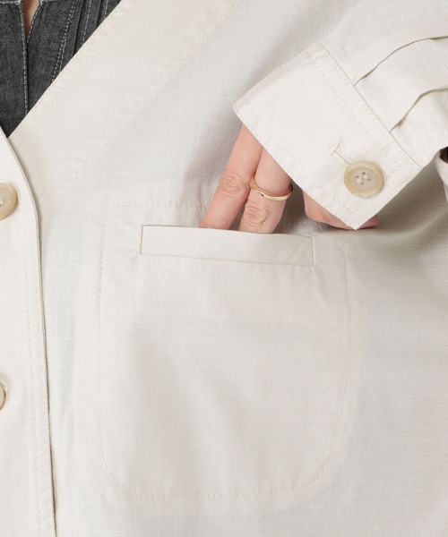 studio CLIP(スタディオクリップ)の「リップストップノーカラージャケット(ノーカラージャケット・レディース・アイボリー/ベージュ/カーキ・FREE)」の8枚目の写真