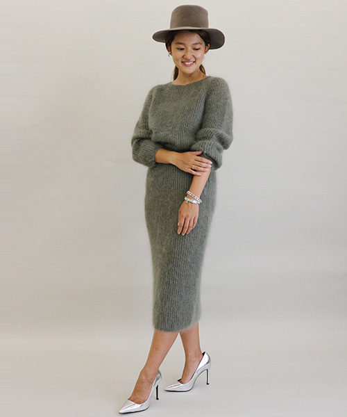 Whim Gazette（ウィムガゼット）の「DANDELIONクループルオーバー（ニット/セーター・レディース・カーキ・FREE）」の5枚目の写真