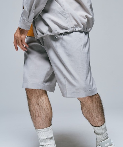 URBAN RESEARCH DOORS（アーバンリサーチドアーズ）の「『UR TECH DRYLUXE』『イージーケア/速乾』イージーショーツ（その他パンツ・メンズ・ライトグレー/ブラウン系その他/ネイビー/ブルー・LARGE/MEDIUM）」の5枚目の写真