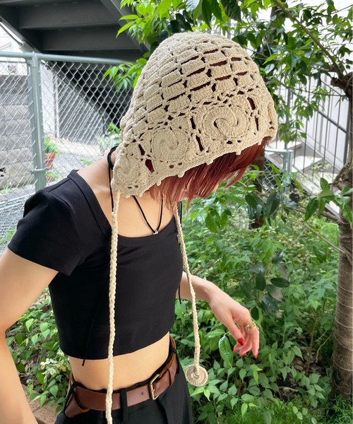 HIKA(ヒカ)の「【HIKA】カギ編みサイドストラップニットCAP(ニットキャップ/ビーニー・レディース・ブラック/ホワイト/ベージュ・FREE)」の9枚目の写真
