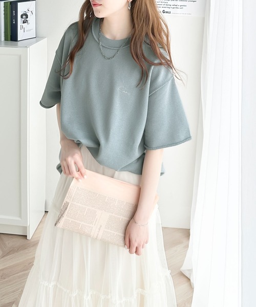 classicalelf(クラシカルエルフ)の「袖口くるりん。ワンポイント刺繍ハーフスリーブ裏毛 オーバーサイズ Tシャツ(Tシャツ/カットソー・レディース・グレイッシュベージュ/ピンク/オートミール/サックスブルー/ブラック/ホワイト・SMALL/MEDIUM/LARGE/X-LARGE)」の22枚目の写真