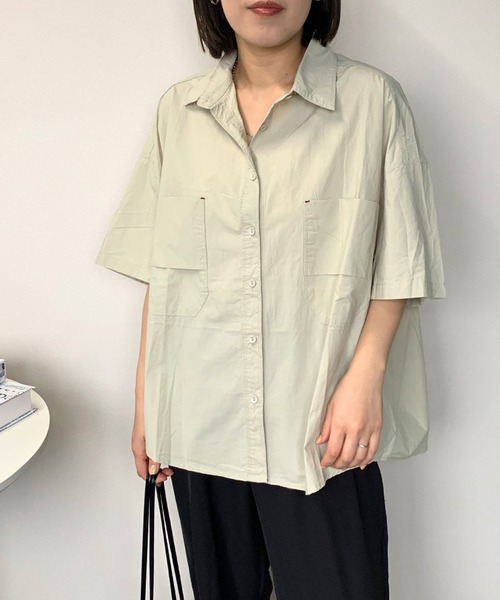 CRB(シーアールビー)の「ダブルポケットビッグシャツ(シャツ/ブラウス・レディース・ベージュ/ライトグリーン/アイボリー・F)」の1枚目の写真