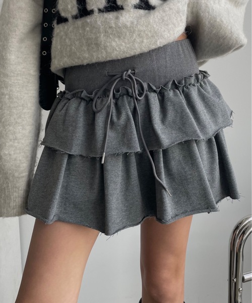 SHAGGIE(シャギー)の「カットオフスウェットフリルミニスカート(スカート・レディース・ブラック/ホワイト/グレー・FREE)」の3枚目の写真