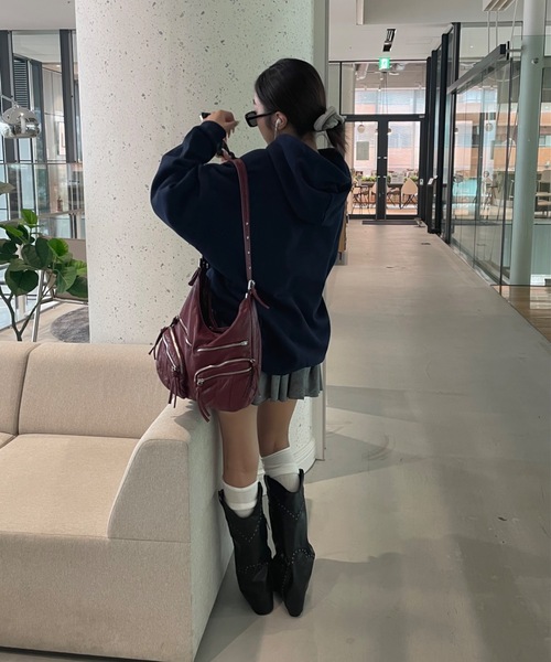 SHAGGIE(シャギー)の「カットオフスウェットフリルミニスカート(スカート・レディース・ブラック/ホワイト/グレー・FREE)」の7枚目の写真