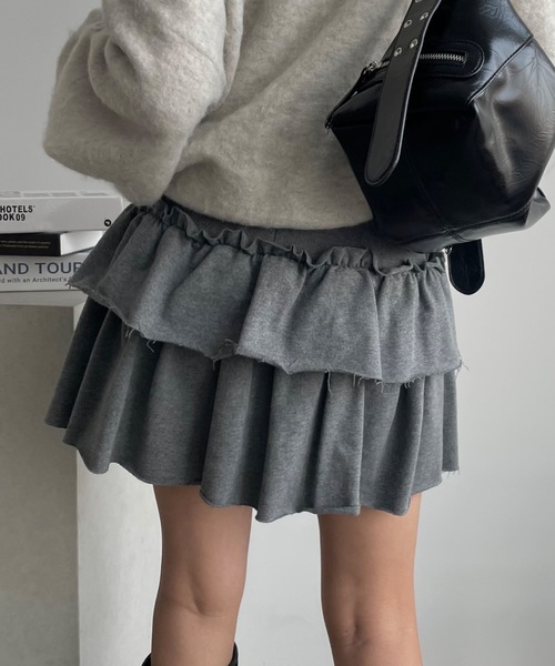 SHAGGIE(シャギー)の「カットオフスウェットフリルミニスカート(スカート・レディース・ブラック/ホワイト/グレー・FREE)」の13枚目の写真