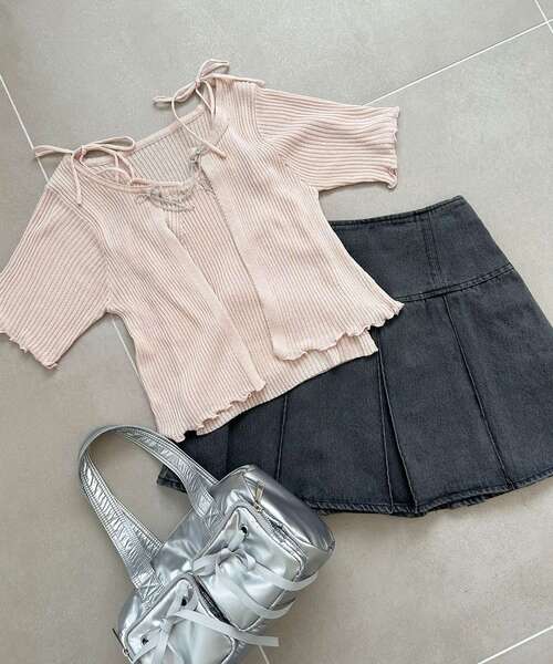 MAJESTIC LEGON（マジェスティックレゴン）の「キャミセットビーズリボンカーデ（アンサンブル・レディース・ブラック/アイボリー/レッド/ピンク/ブルー・MEDIUM）」の5枚目の写真