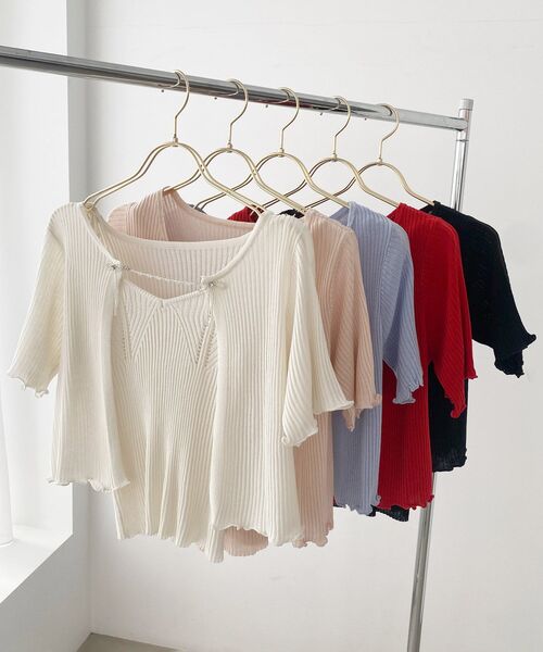 MAJESTIC LEGON（マジェスティックレゴン）の「キャミセットビーズリボンカーデ（アンサンブル・レディース・ブラック/アイボリー/レッド/ピンク/ブルー・MEDIUM）」の2枚目の写真