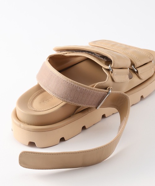 BARNYARDSTORM（バンヤードストーム）の「BARNYARDSTORM / パテッドベルクロサンダル（サンダル・レディース・ベージュ/ブラック・SMALL/MEDIUM/LARGE）」の21枚目の写真