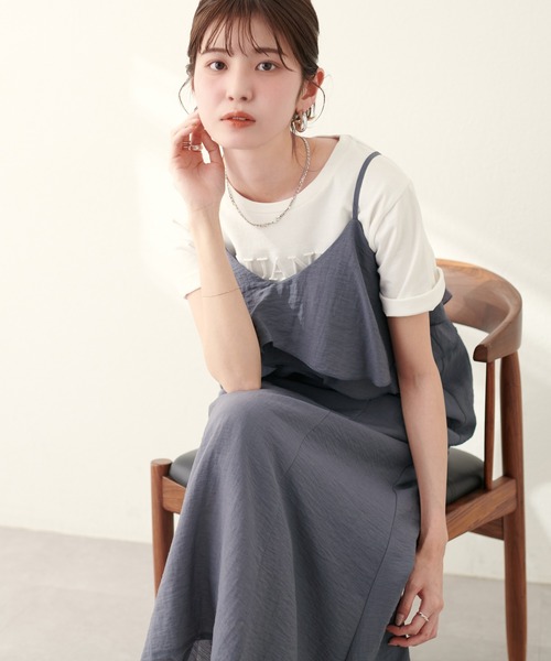 natural couture（ナチュラルクチュール）の「綿麻シアーWフリルキャミワンピース（ワンピース・レディース・チャコールグレー/ブラック/ライトベージュ/レンガ・LARGE/MEDIUM）」の3枚目の写真