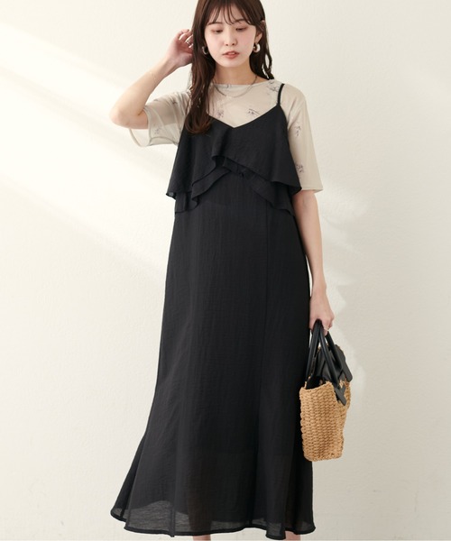 natural couture（ナチュラルクチュール）の「綿麻シアーWフリルキャミワンピース（ワンピース・レディース・チャコールグレー/ブラック/ライトベージュ/レンガ・LARGE/MEDIUM）」の7枚目の写真