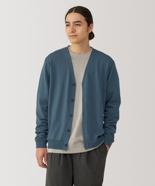 無印良品（ムジルシリョウヒン）の「紳士　洗えるウールハイゲージＶネックカーディガン（カーディガン/ボレロ・メンズ・ブラック/ダークネイビー/キャメル/ブルー・XL/L/M/S）」の3枚目の写真