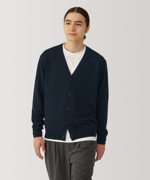 無印良品（ムジルシリョウヒン）の「紳士　洗えるウールハイゲージＶネックカーディガン（カーディガン/ボレロ・メンズ・ブラック/ダークネイビー/キャメル/ブルー・XL/L/M/S）」の4枚目の写真