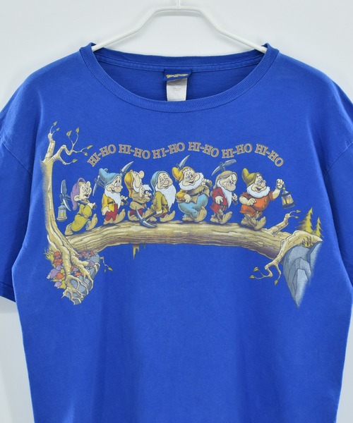 DISNEY VINTAGE（ディズニーヴィンテージ）の「【ヴィンテージ古着】Disney Classics HI-ho プリントTシャツ（Tシャツ/カットソー・メンズ・ブルー・LARGE）」の3枚目の写真