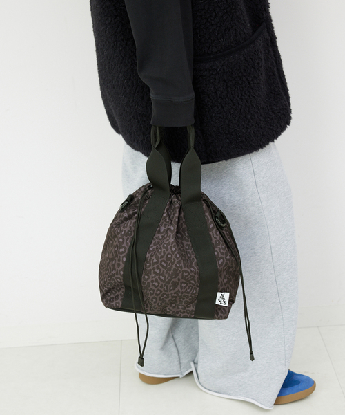 Drifter(ドリフター)の「DRIFTER/ドリフター HANDLE BUCKET TOTE DFV1615(ショルダーバッグ・レディース・ブラック/ベージュ/チャコールグレー・FREE)」の12枚目の写真