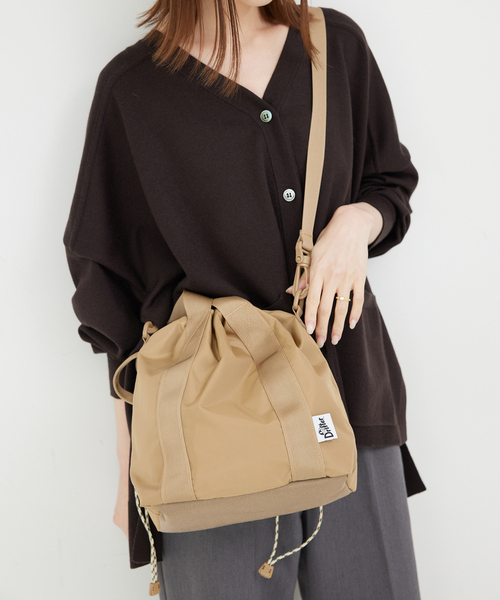 Drifter(ドリフター)の「DRIFTER/ドリフター HANDLE BUCKET TOTE DFV1615(ショルダーバッグ・レディース・ブラック/ベージュ/チャコールグレー・FREE)」の22枚目の写真