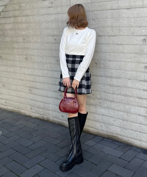 clear（クリア）の「フェザーリボン刺繍ニットトップス [バレエコア カジュアル ガーリー 着回し抜群]≪2024AW≫（ニット/セーター・レディース・アイボリー/グレー/ブラック・F）」の8枚目の写真