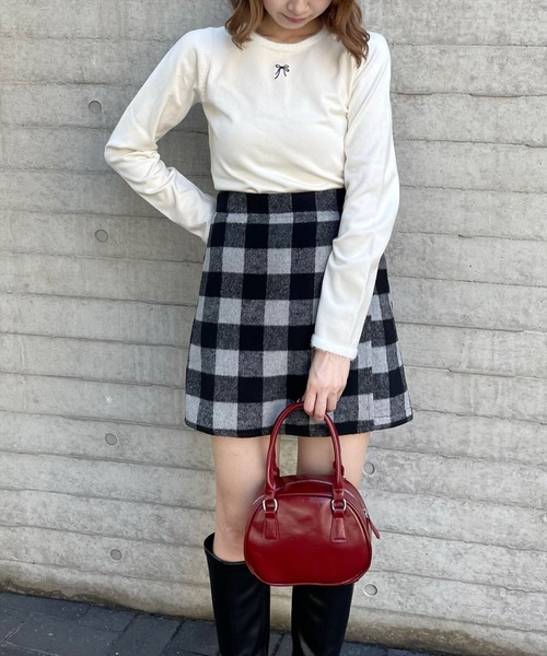 clear（クリア）の「フェザーリボン刺繍ニットトップス [バレエコア カジュアル ガーリー 着回し抜群]≪2024AW≫（ニット/セーター・レディース・アイボリー/グレー/ブラック・F）」の20枚目の写真