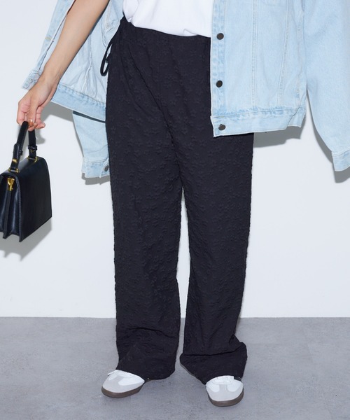 BARRETTA(バレッタ)の「フラワージャガードワイドパンツ(その他パンツ・レディース・ホワイト/ブラック・FREE)」の12枚目の写真