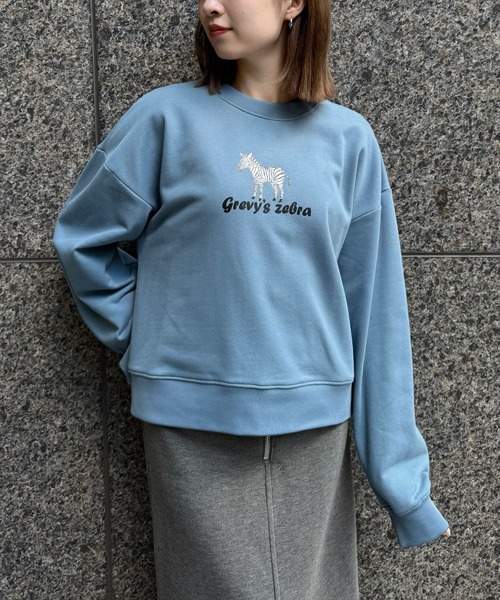 clear（クリア）の「ゼブラロゴプリント普通丈スウェットトップス [大人 カジュアル 着回し力抜群]≪再入荷≫（スウェット・レディース・ブルーグレー/オフホワイト/チャコールグレー・F）」の17枚目の写真