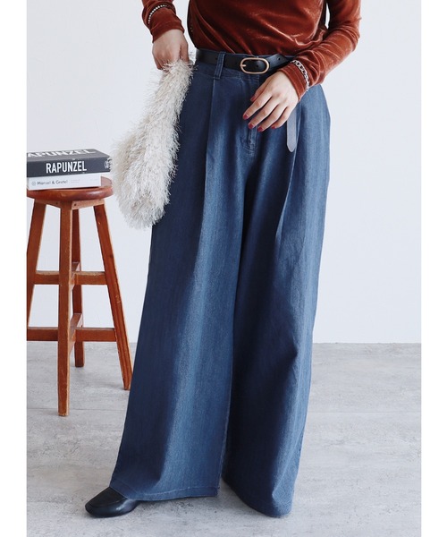 reca（レカ）の「タックワイドデニム（デニムパンツ・レディース・ネイビー/ブルー・FREE）」の2枚目の写真