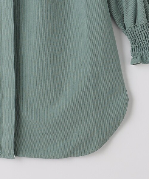 green label relaxing（グリーンレーベルリラクシング）の「【別注】＜Pluckys＞TJ EX 袖シャーリング ワンピース / キッズ  100cm-130cm（ワンピース・キッズ・ベージュ/オリーブ・100cm/110cm/120cm/130cm）」の7枚目の写真