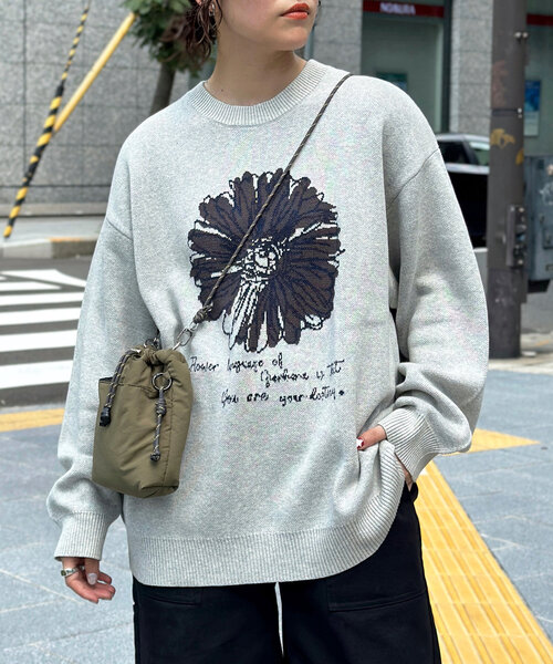 CPCM（シーピーシーエム）の「アソートモチーフスウェットライクニット（ニット/セーター・レディース・チャコールグレー/グレー/ネイビー/アイボリー/グレー系その他/ホワイト/ホワイト系その他/グリーン・MEDIUM/LARGE）」の5枚目の写真