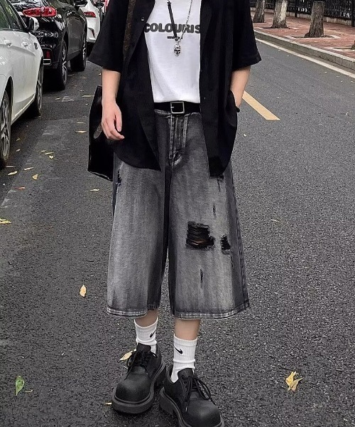 DEVICE(デバイス)の「ダメージ クラッシュ ハーフ デニム パンツ(デニムパンツ・メンズ・ブラック・FREE)」の4枚目の写真