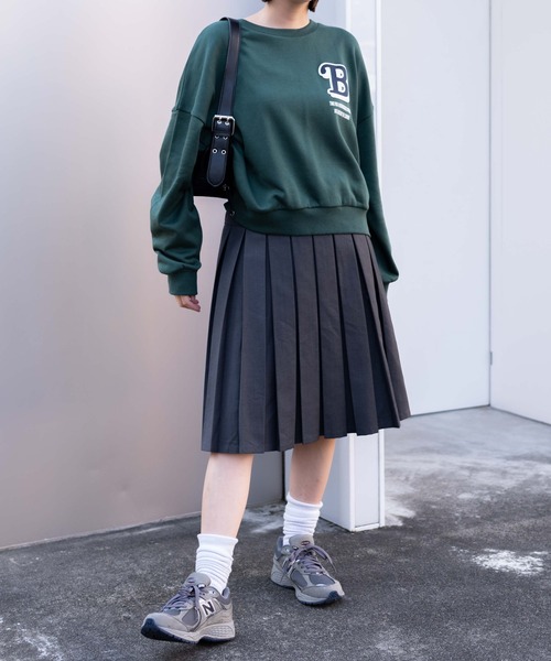 WEGO(ウィゴー)の「WEGO/フォームプリントロゴスウェット(スウェット・レディース・ダークグリーン/ライトグレー/アイボリー・FREE)」の16枚目の写真
