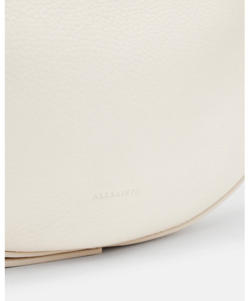 ALLSAINTS（オールセインツ）の「HALF MOON LEATHER CROSSBODY BAG | ハーフ ムーン レザー クロスボディ バッグ（ショルダーバッグ・レディース・ホワイト・ONE SIZE）」の7枚目の写真