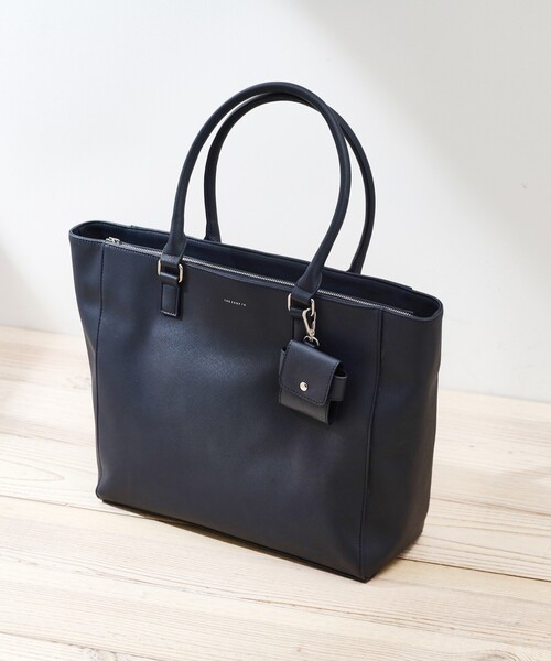 THE SHOP TK (ザ ショップ ティーケー )の「【ご好評につき再入荷!!】合皮トートバッグ イヤホンケース付き/A$収納可/PCスリーブ付き/ビジネス兼用(トートバッグ・メンズ・ネイビー/グレー系その他5/ブラック/ブラック系8/ブラック系4/ブラック系5・00)」の11枚目の写真