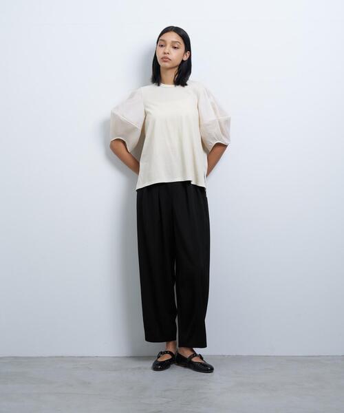 LANVIN en Bleu（ランバンオンブルー）の「コクーンスリーブコンビカットソー（Tシャツ/カットソー・レディース・ライトカーキ/ベージュ/ブラック/チャコールグレー/オフホワイト・38）」の13枚目の写真