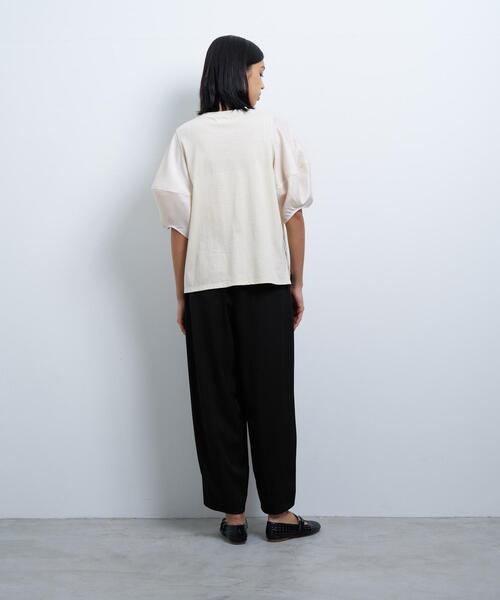 LANVIN en Bleu（ランバンオンブルー）の「コクーンスリーブコンビカットソー（Tシャツ/カットソー・レディース・ライトカーキ/ベージュ/ブラック/チャコールグレー/オフホワイト・38）」の15枚目の写真