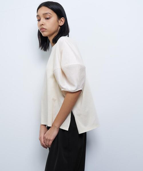 LANVIN en Bleu（ランバンオンブルー）の「コクーンスリーブコンビカットソー（Tシャツ/カットソー・レディース・ライトカーキ/ベージュ/ブラック/チャコールグレー/オフホワイト・38）」の17枚目の写真